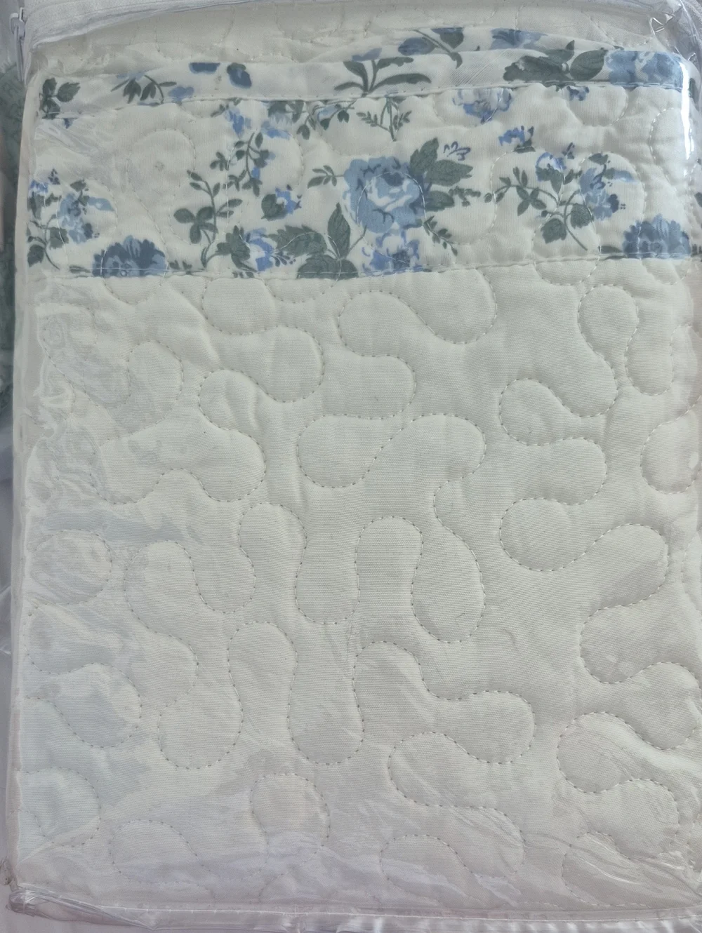 Carnation Standard Sham Bedspread, Lightweight Quilted Embroidered, Blue